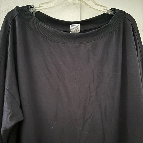 Black All In Motion top - Picture 3 of 5